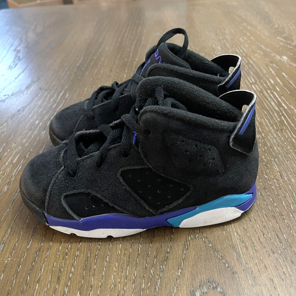 Air Jordan 6 Retro Sneakers Child Size 9C Aqua Black BBall Jumpman 2023 Lace Up - Picture 1 of 7